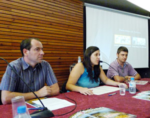 Morales, Alarcón i Castañeda a la presentació del número 160, ahir a la sala cultural de l’Ajuntament